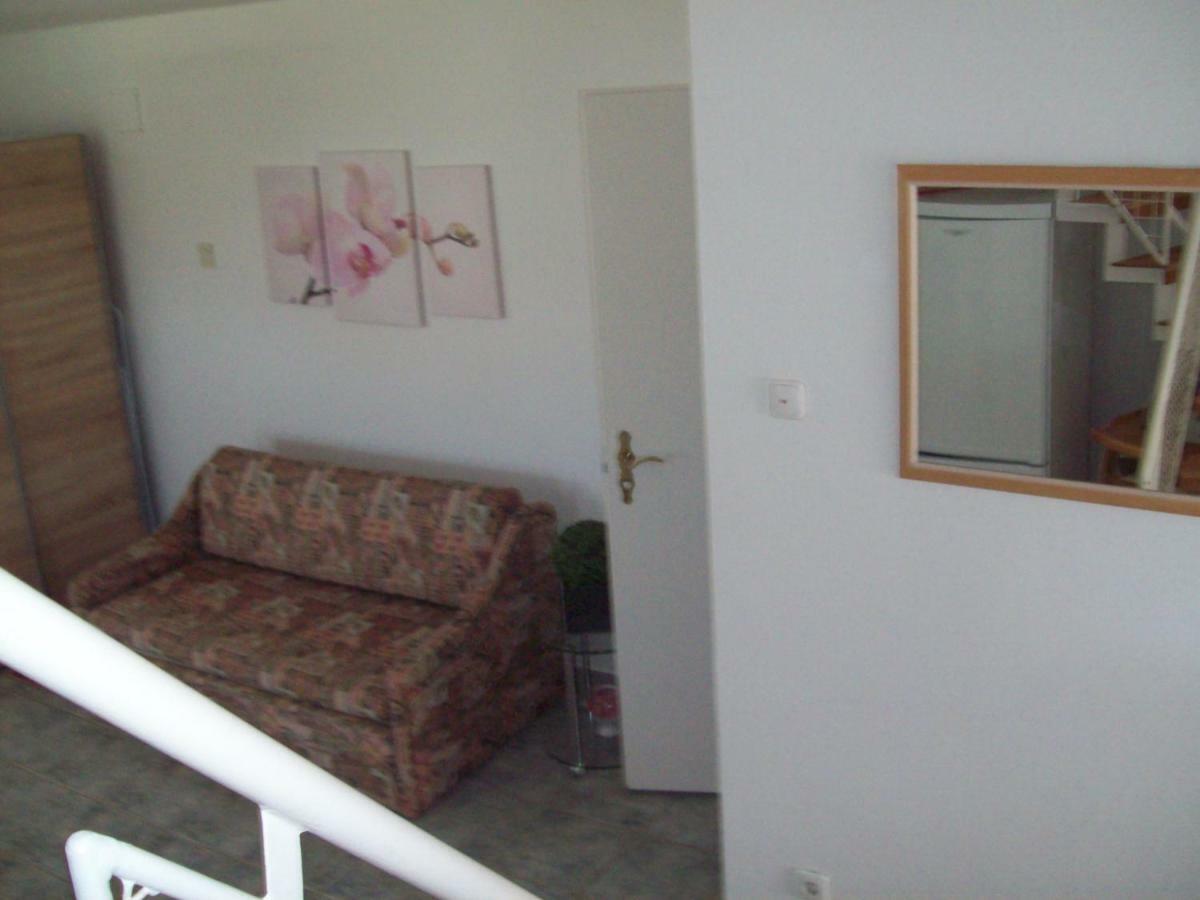 Ferienhaus Am Plattensee Balatonmáriafürdő Exteriör bild